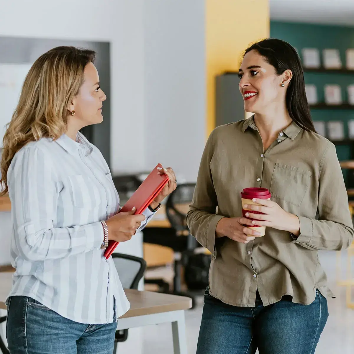 Tendencias que marcarán el rumbo de los negocios en 2025