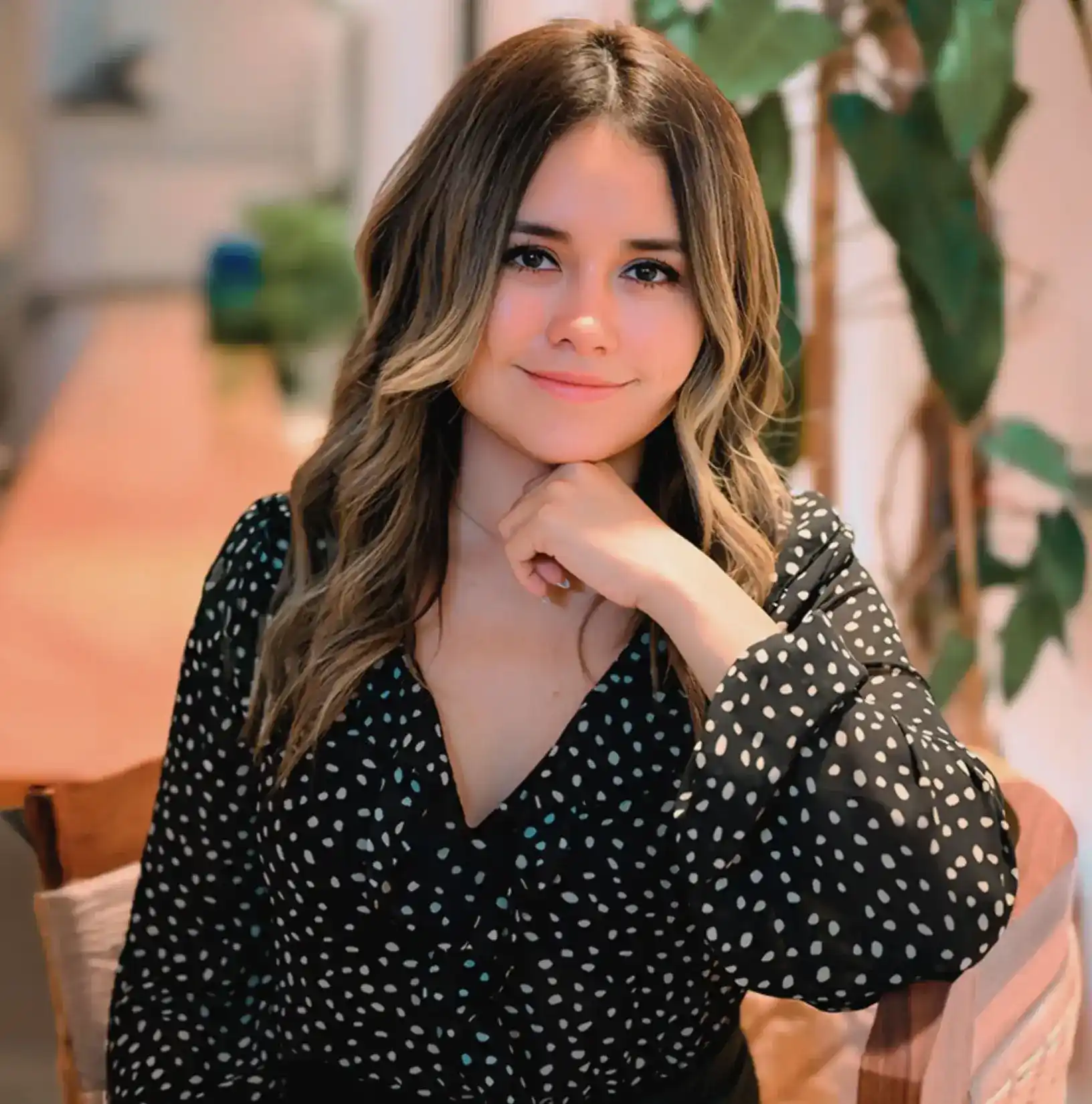Retrato profesional de Anabel Nieto, mujer emprendedora y líder de negocios en Mexican Women Entrepreneurs